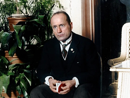Une autre histoire – 29 octobre 1922, Mussolini nommé président Conseil